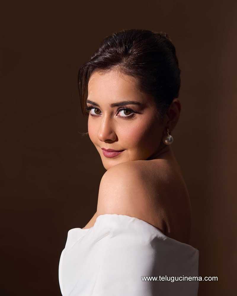 rashikhanna stills 301024 06