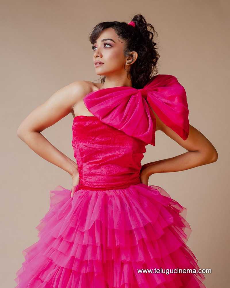 saanve stills 101024 11