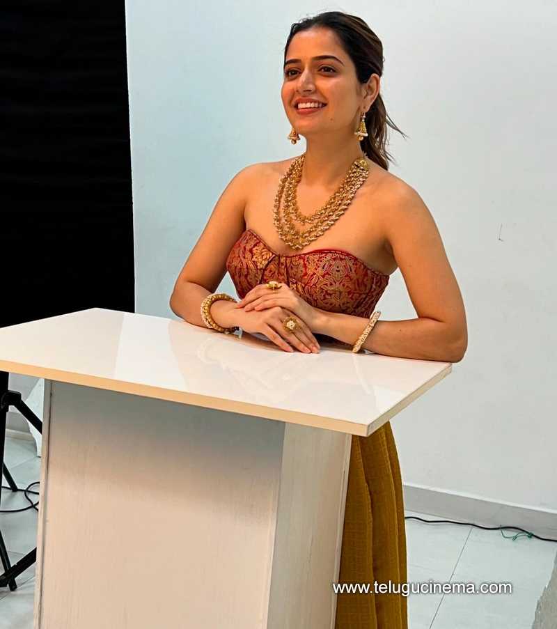 ashika stills 021124 07