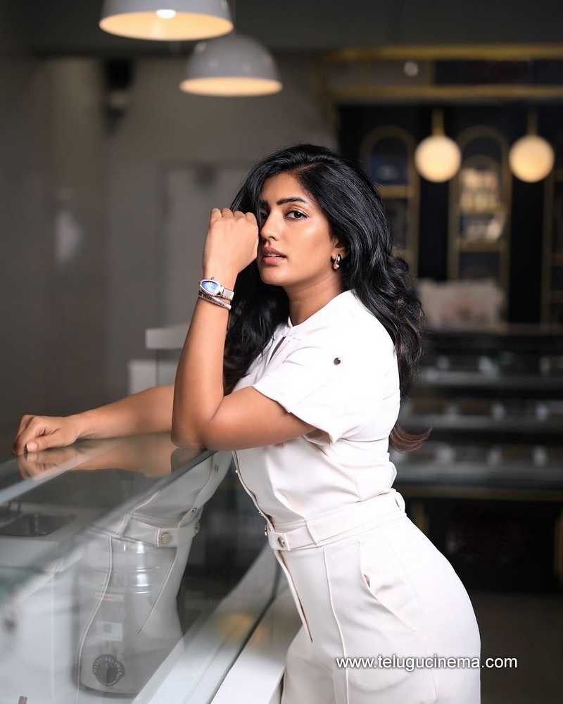 eesharebba stills 221124 02