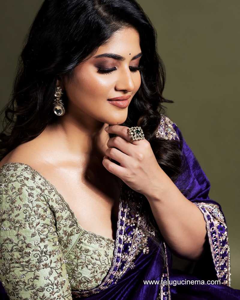 megha stills 241124 02