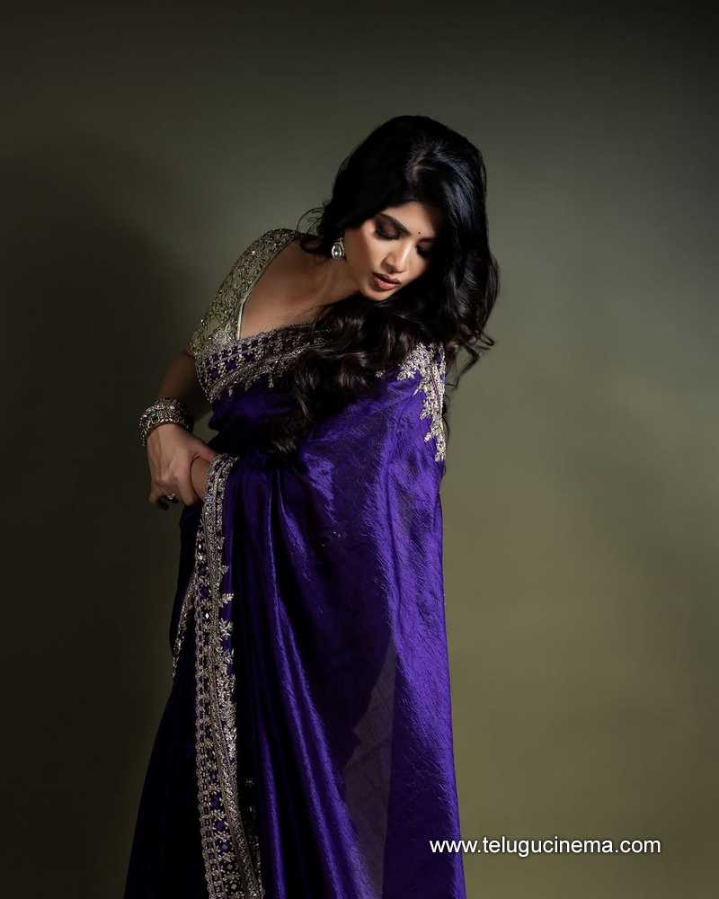 megha stills 241124 05