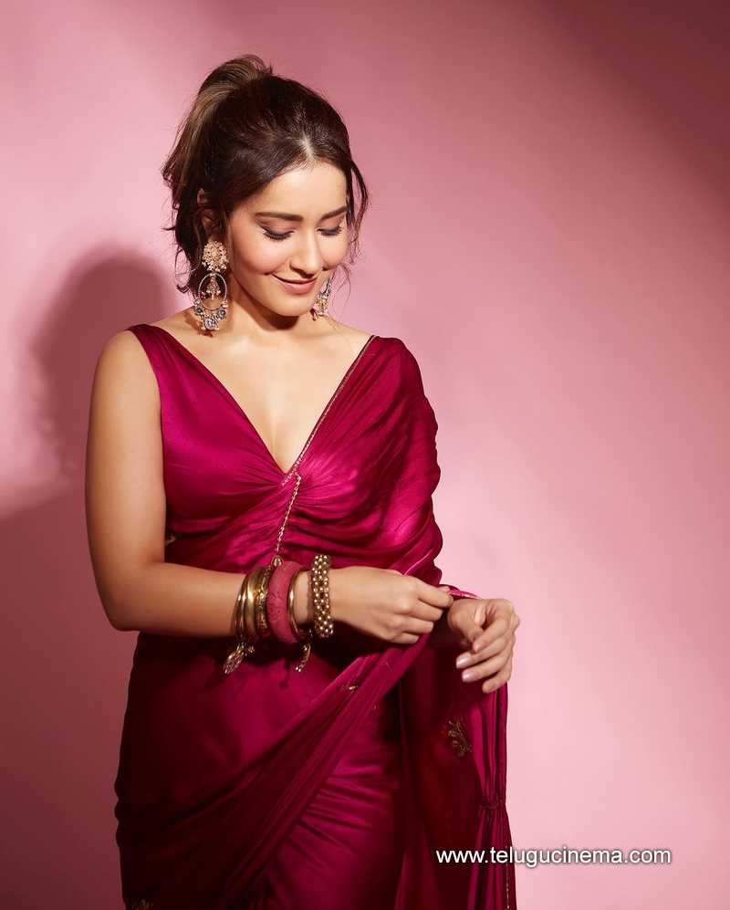 rashikhanna stills 051124 06