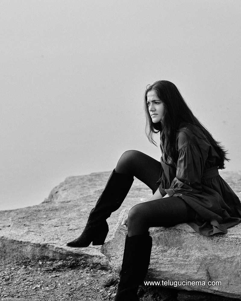 simran stills 111124 10