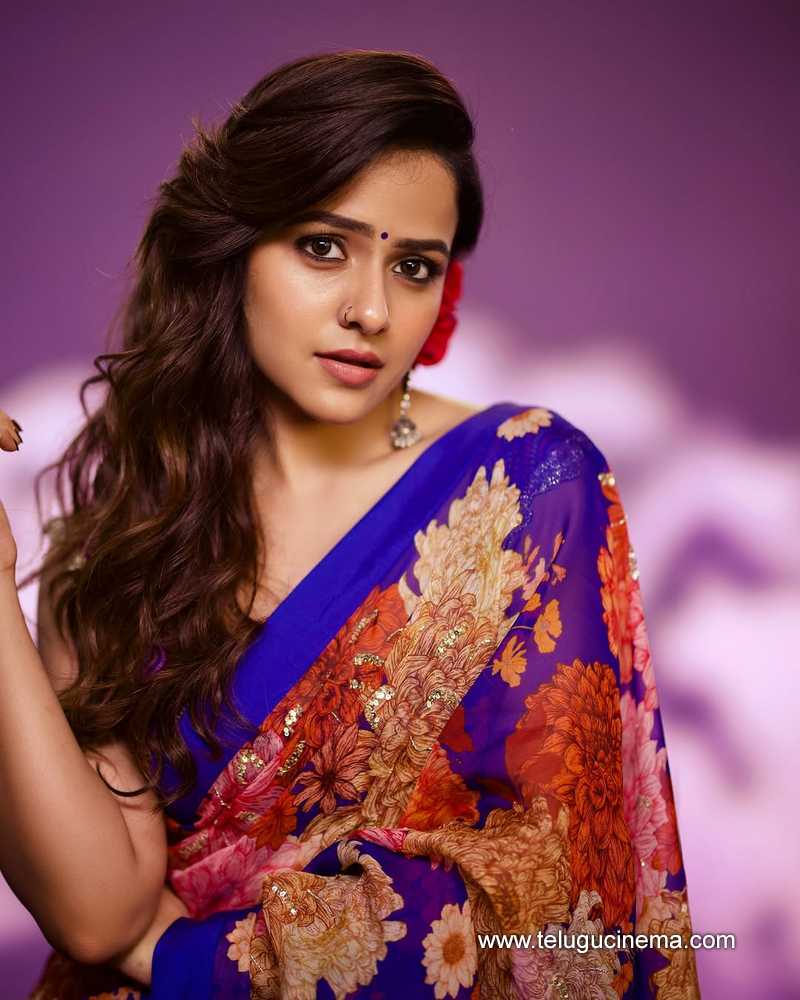 vaishnavi still 31012506