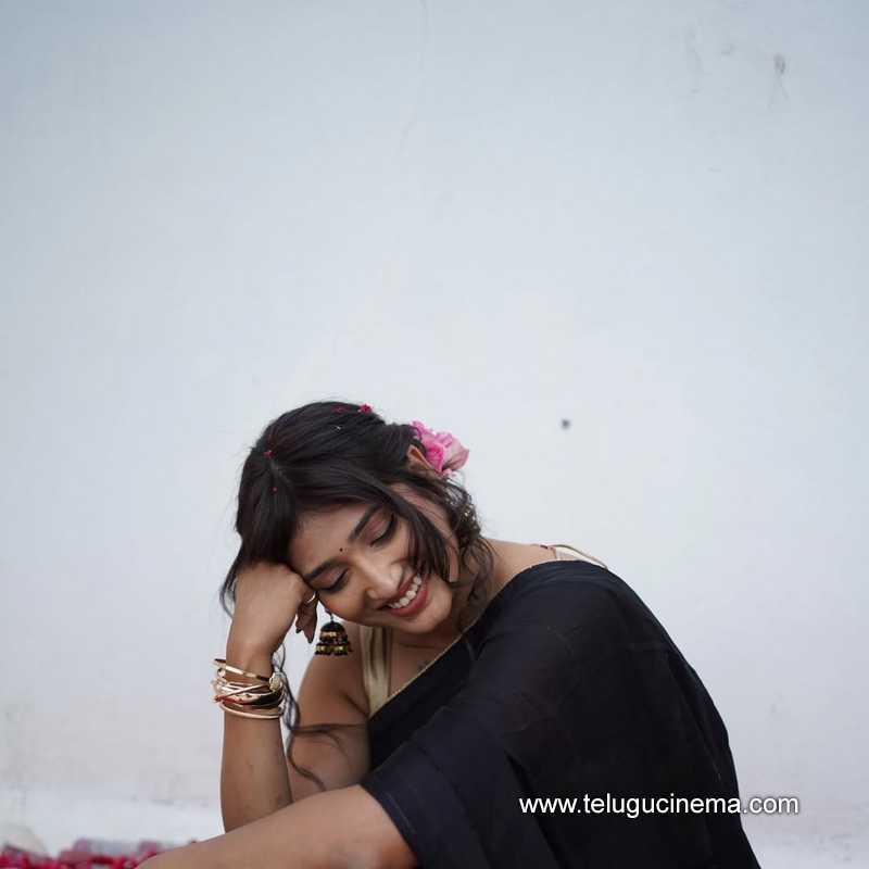 riya vadlamani stills 26022503
