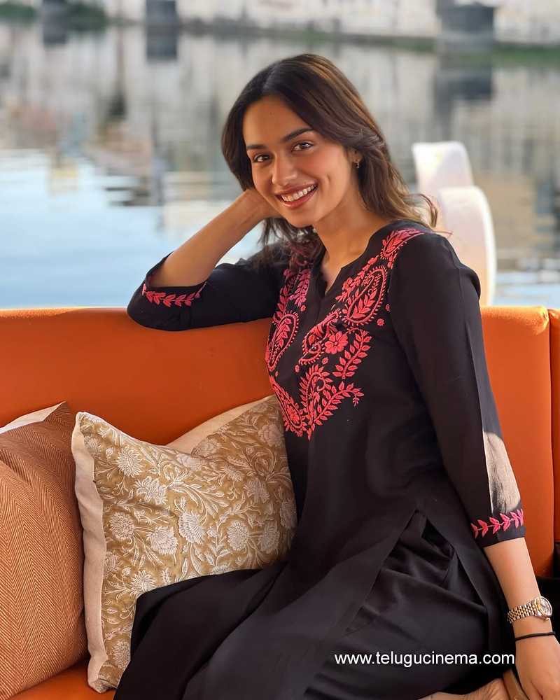 manushi stills 12032502