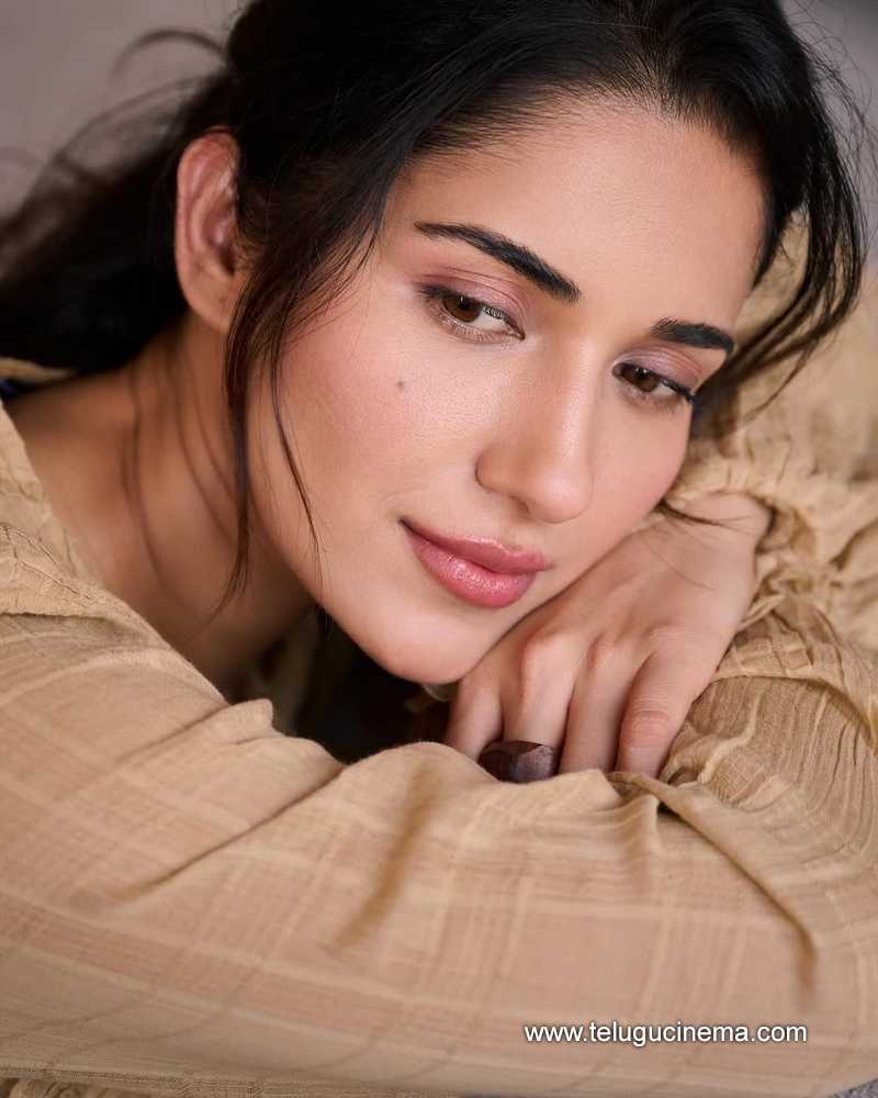 ruhani stills 10032502