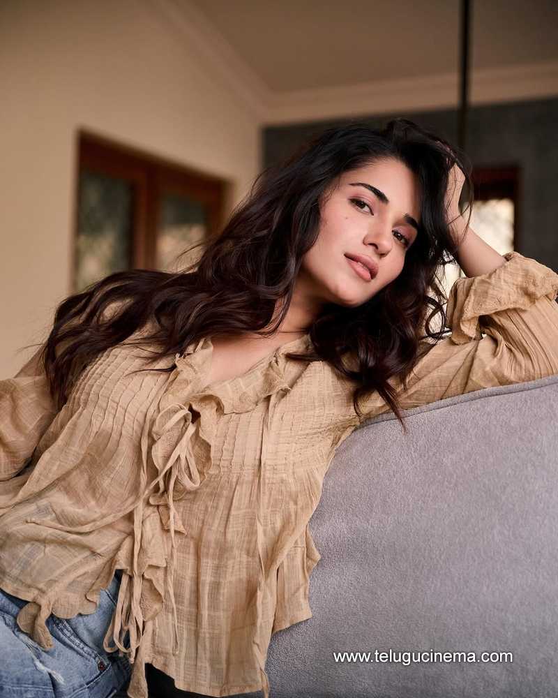 ruhani stills 10032503