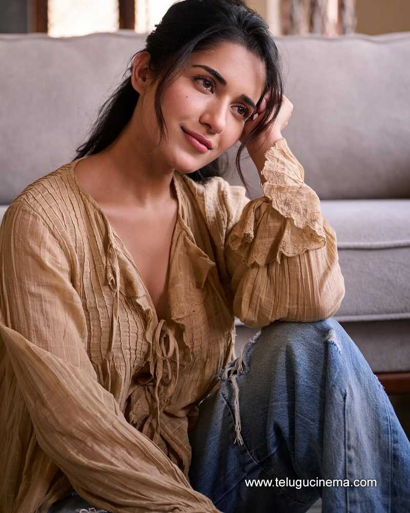ruhani stills 10032506