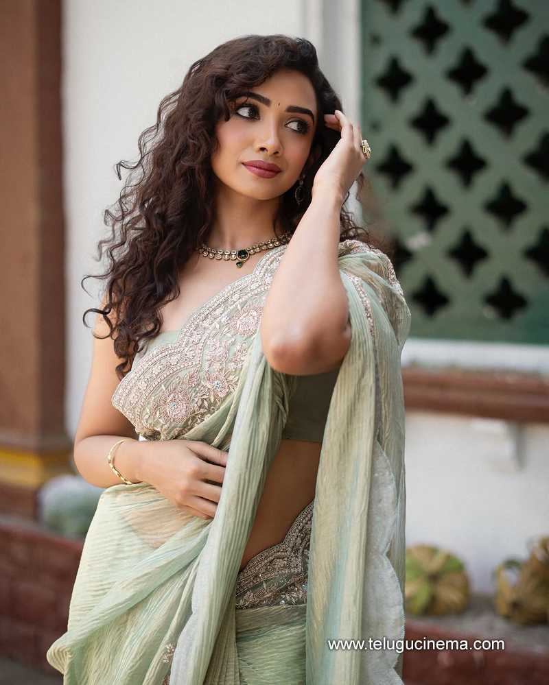 saanve stills 22032503