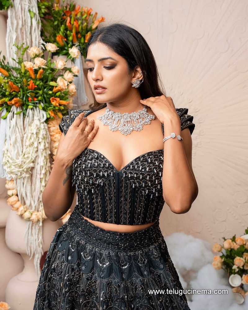 eesha stills 15042502