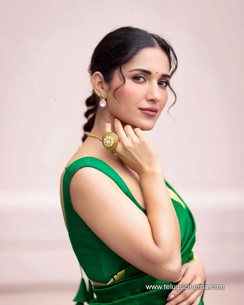 ruhani stills 28042506