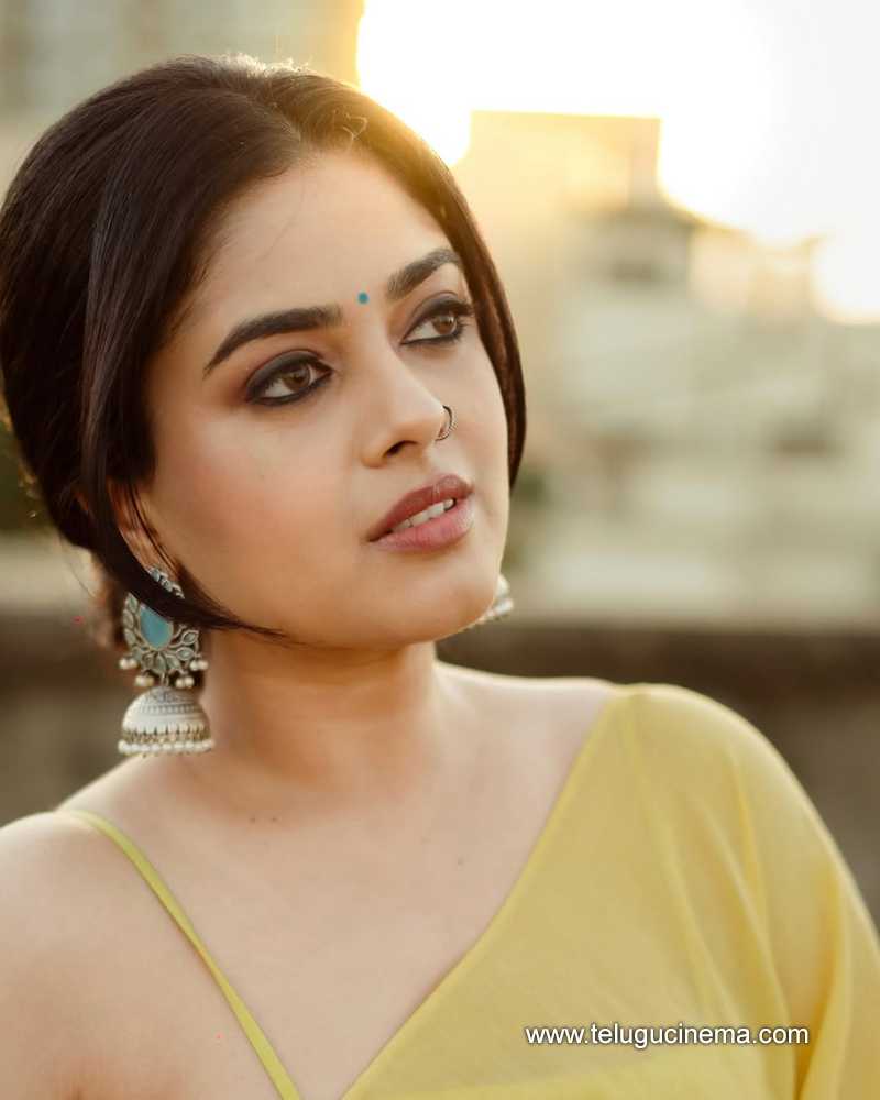 siddhi stills 01042505