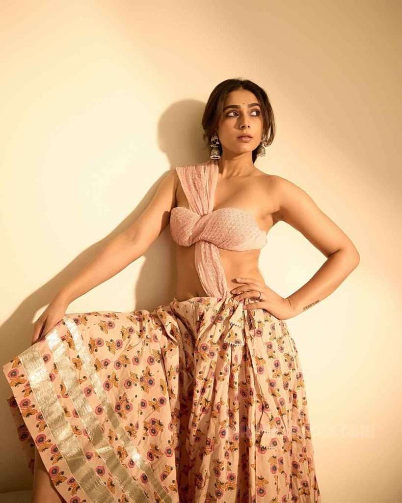 aakankshasinghmay0425a6