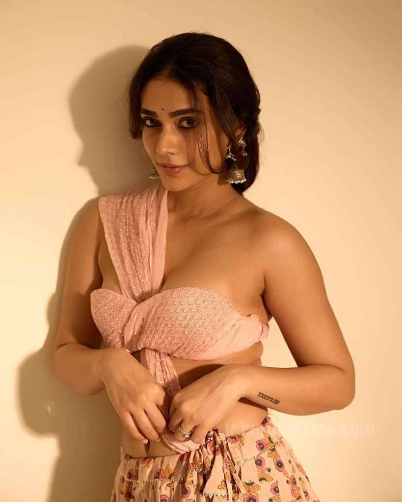 aakankshasinghmay0425a7