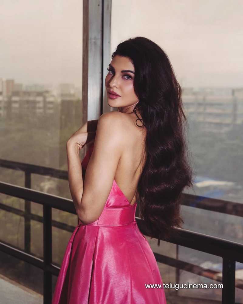 jacquline stills 290525 04