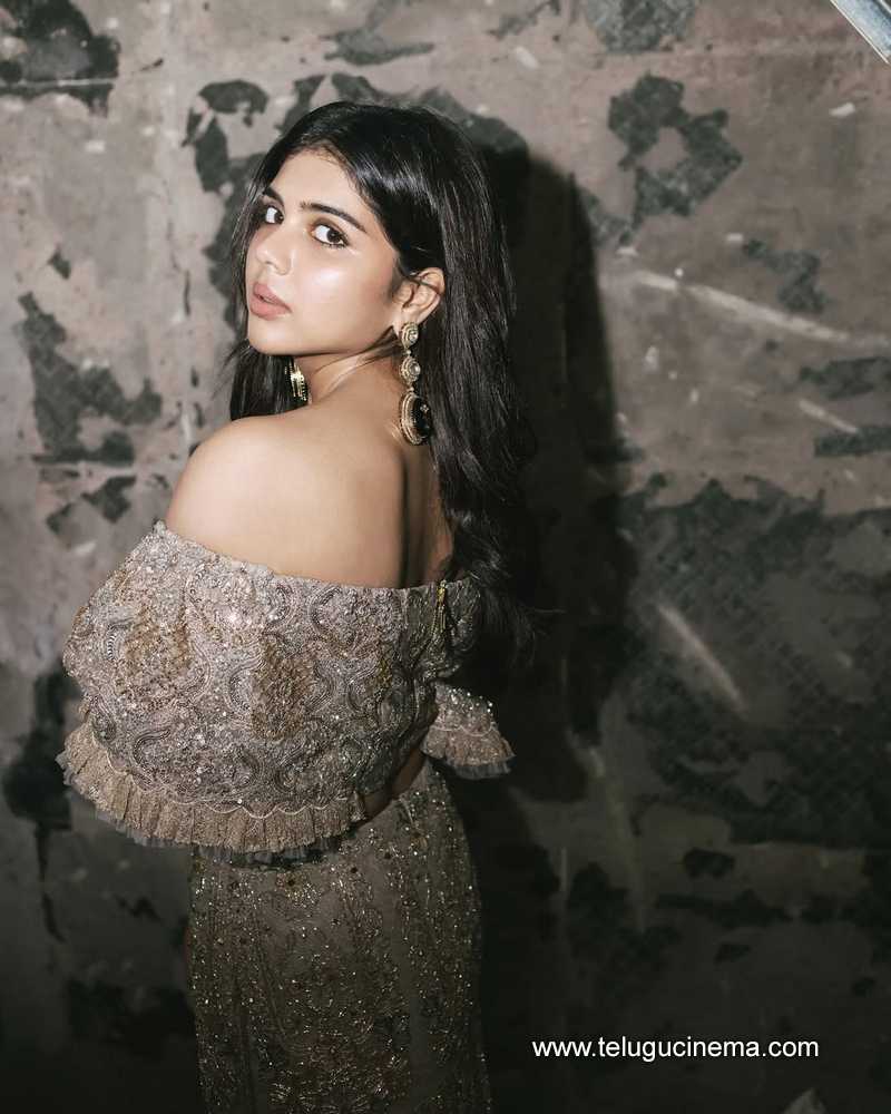 kalyani stills 220525 07