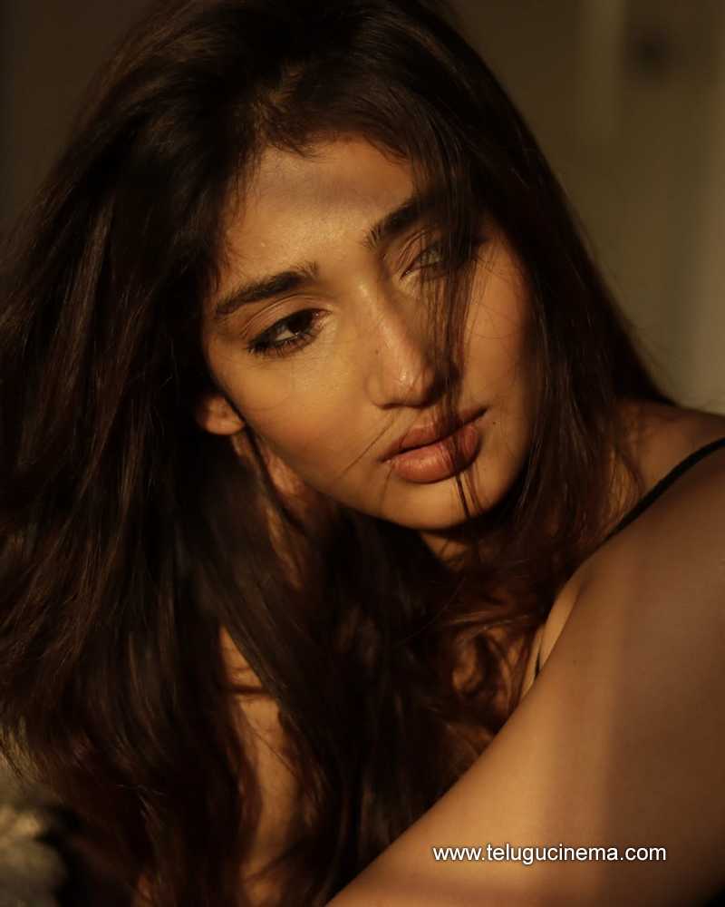 vadlamani stills 270525 02