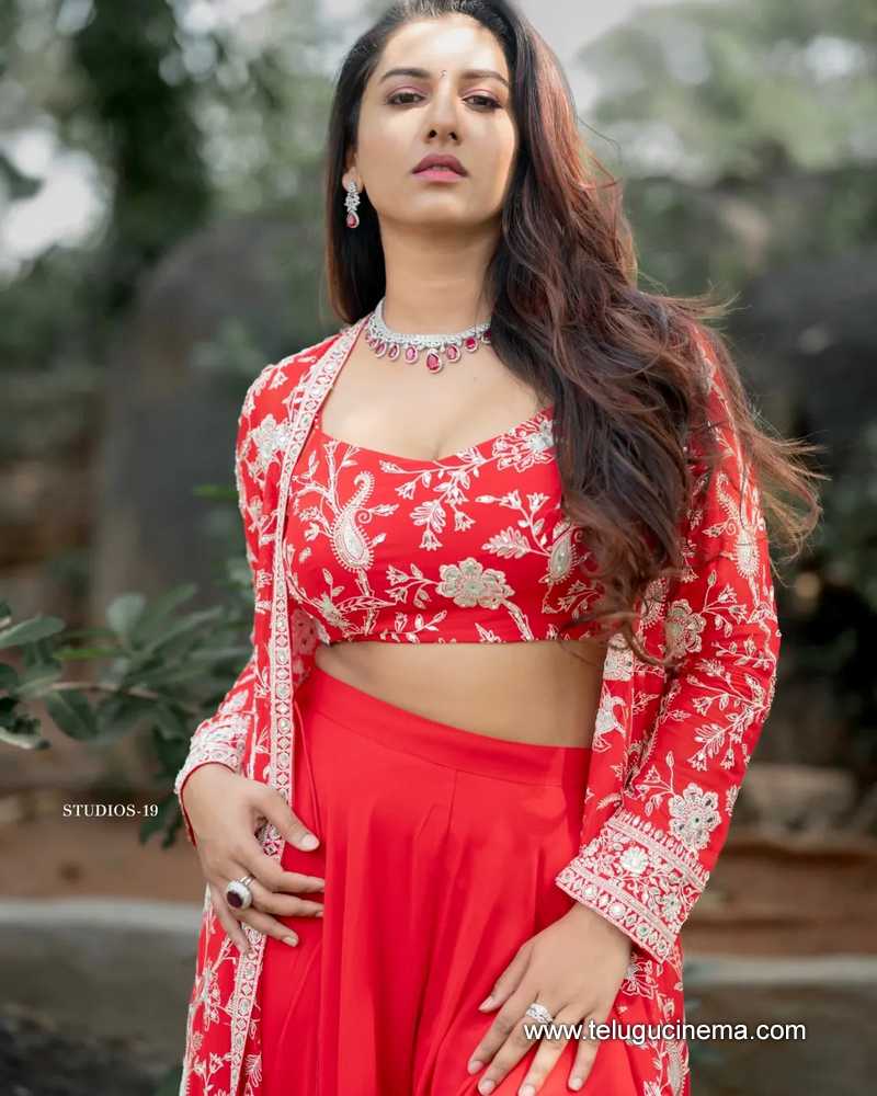 vishnupriya stills 060525 09