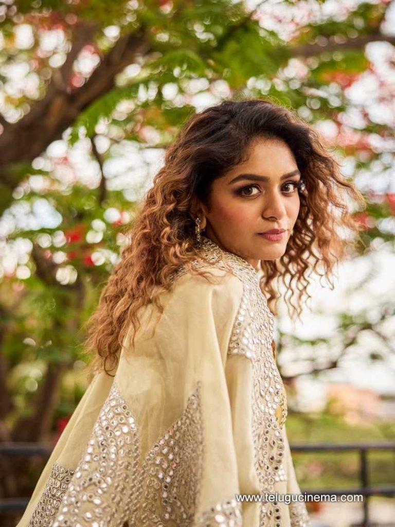 aditishankar stills 030625 03
