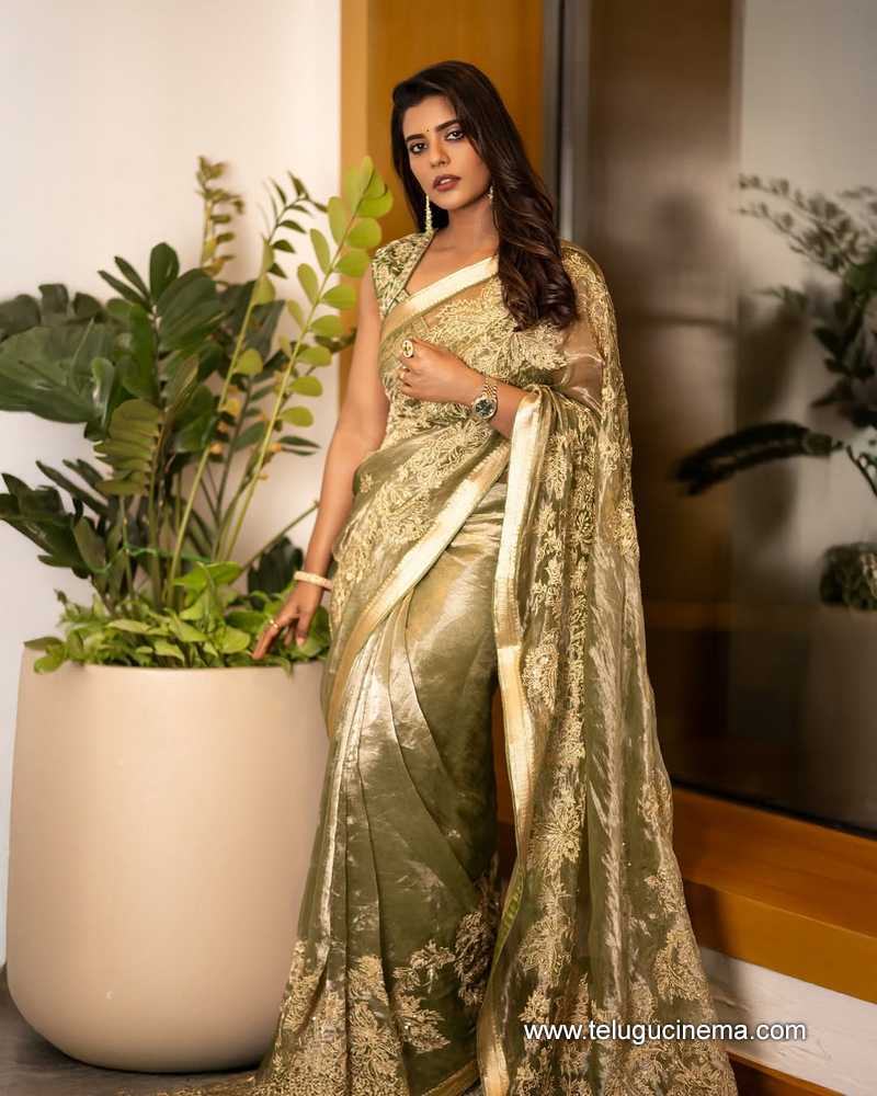 aishwarya stills 160625 03