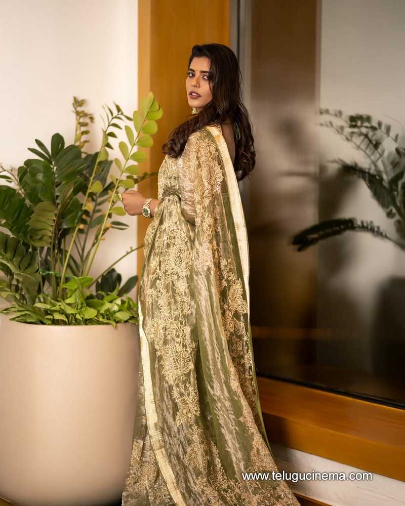 aishwarya stills 160625 04