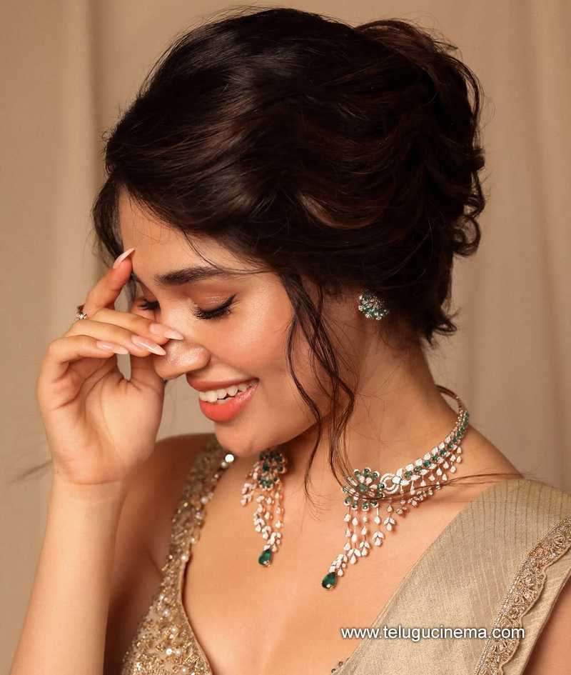 kritishetty stills 210625 08