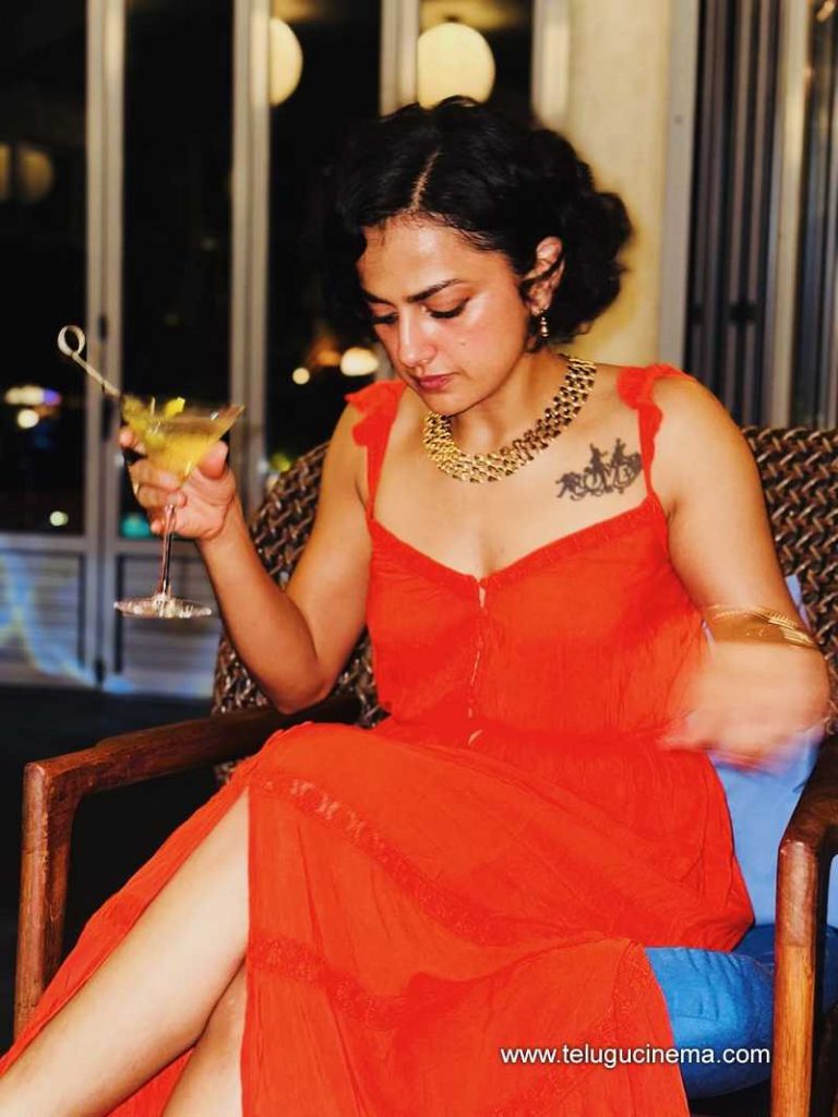 shjraddha stills 250625 04