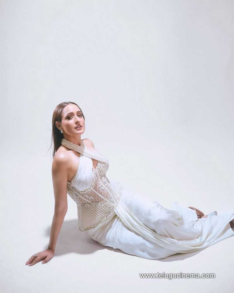 pragya stlls 010725 07