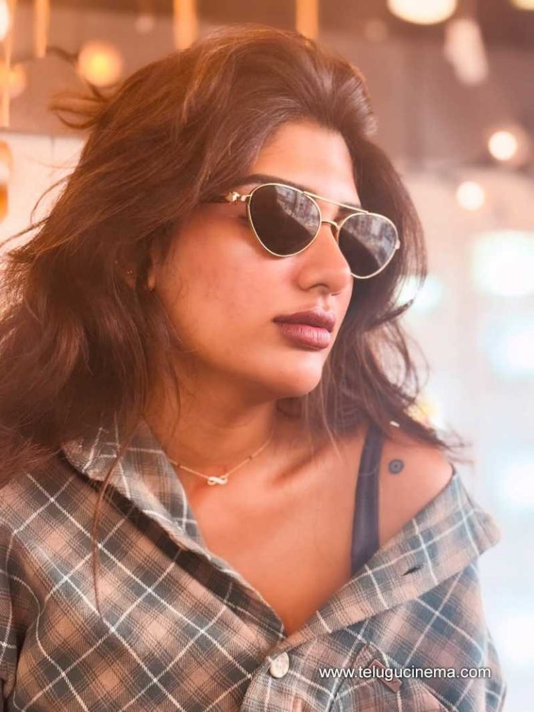 suprita stlls 040725 07