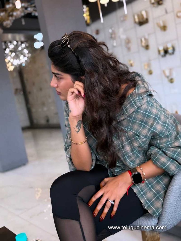 suprita stlls 040725 11