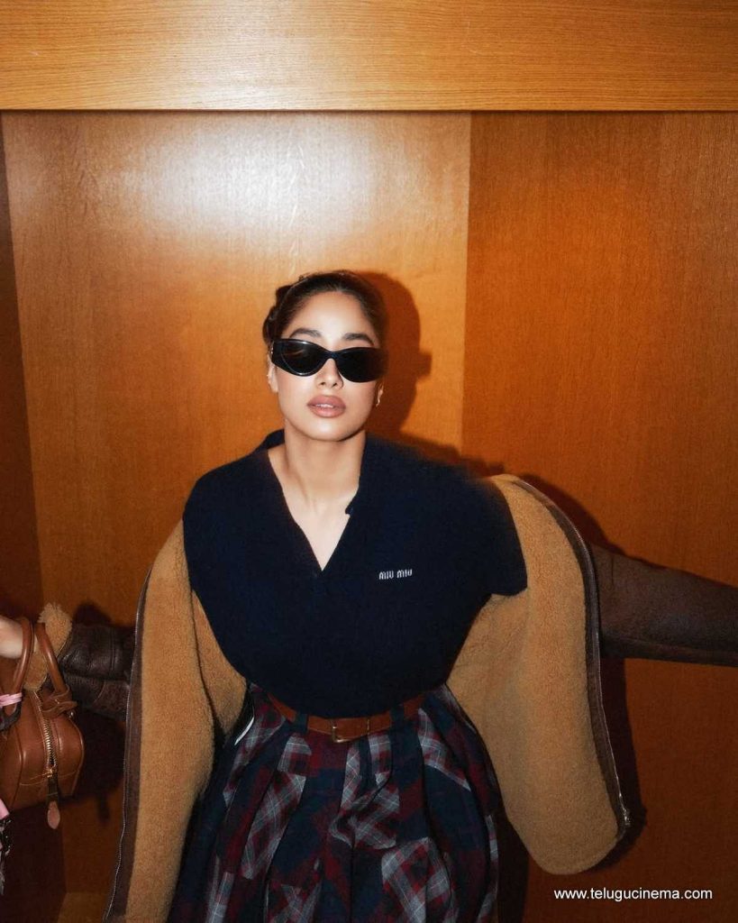 jahnvi photos 081025 06