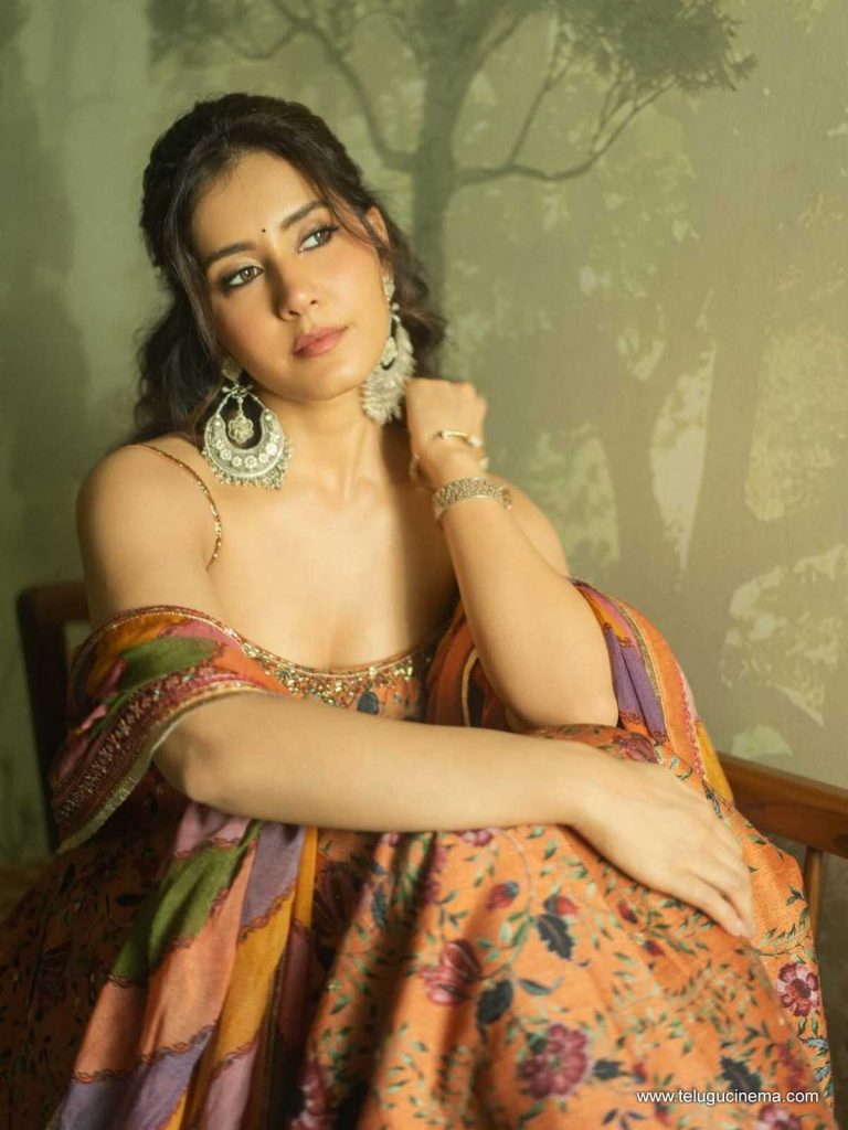 raashikhanna photos 061025 01