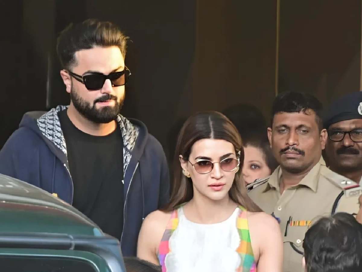Kriti Sanon with boyfriend