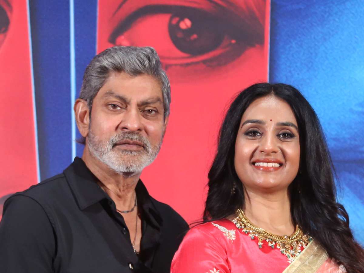 Jagapathi Babu and Laya