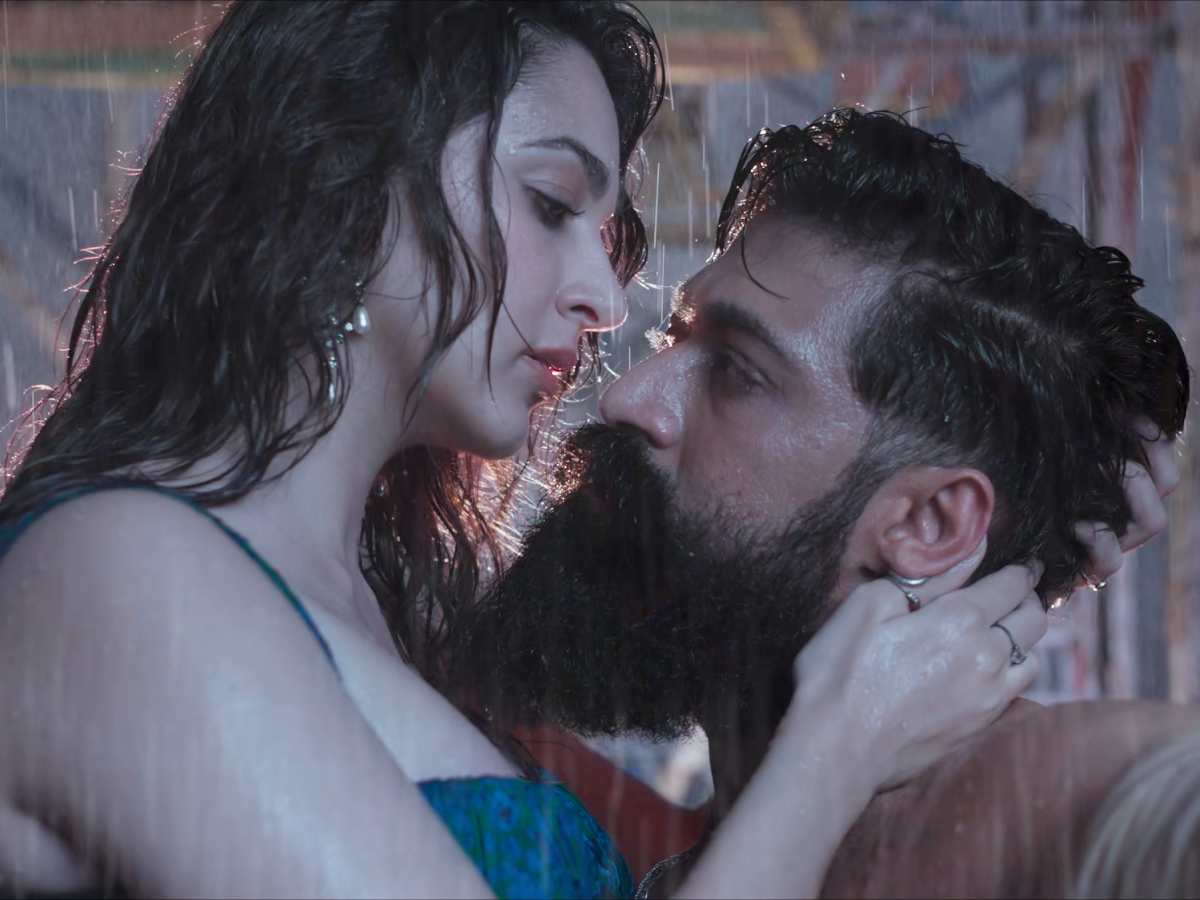 Kiara Advani and Yash in Toxic