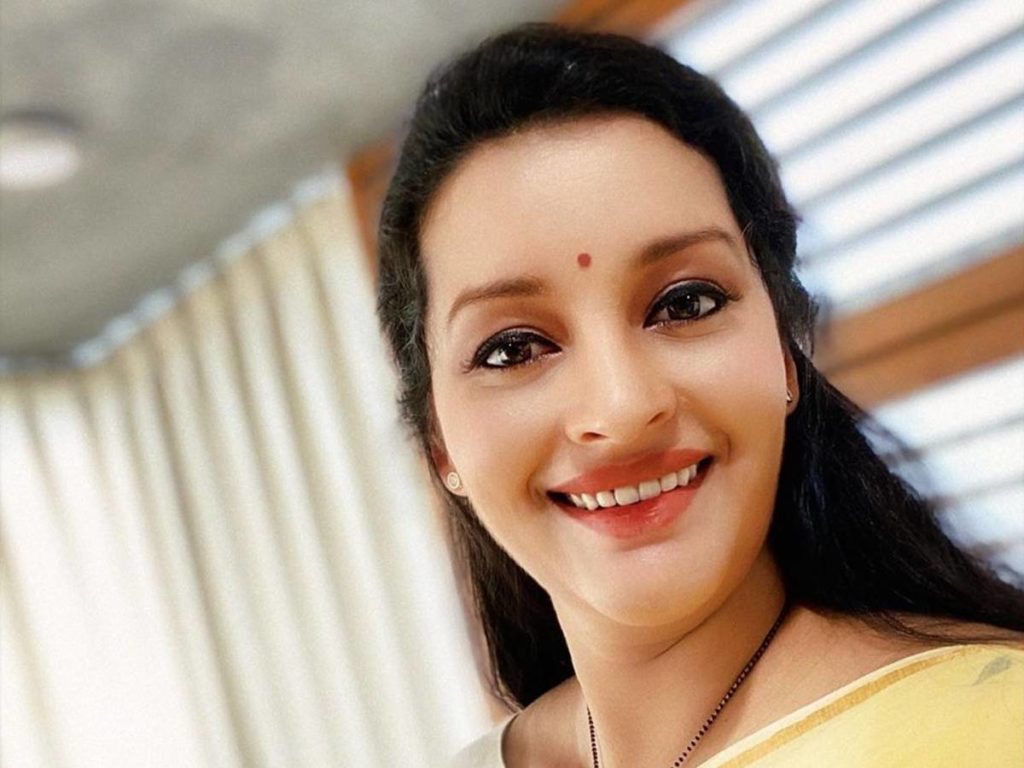 Renu Desai