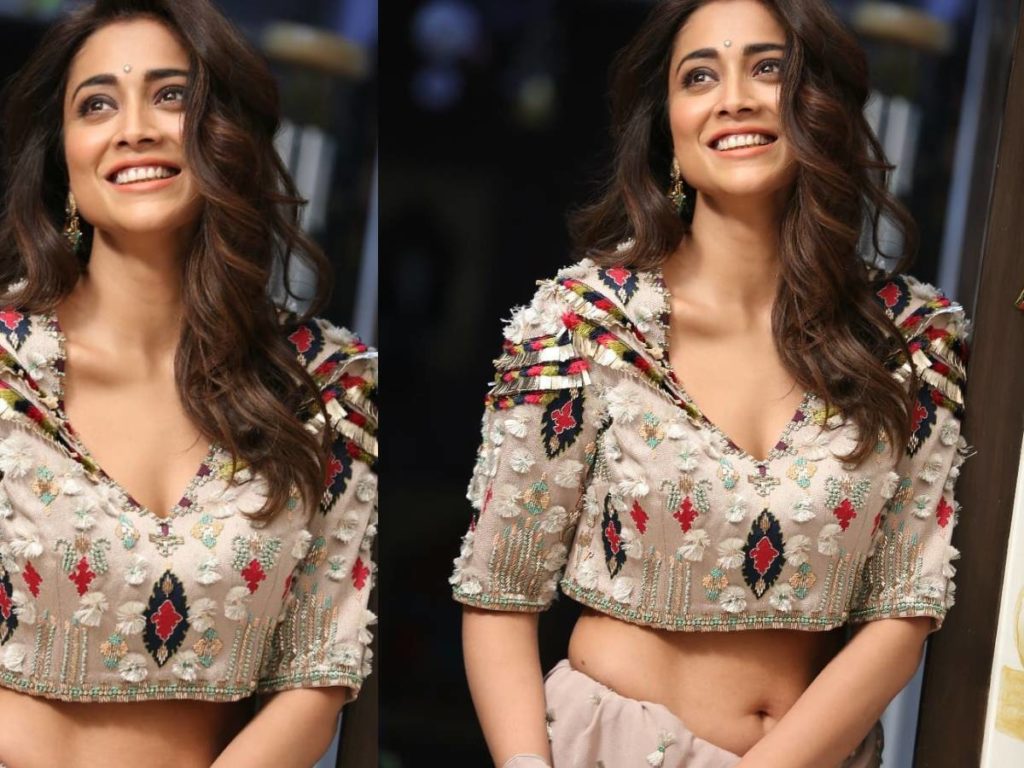 సీక్రెట్ ఏంటో చెప్పు శ్రియా! 1 shriya long