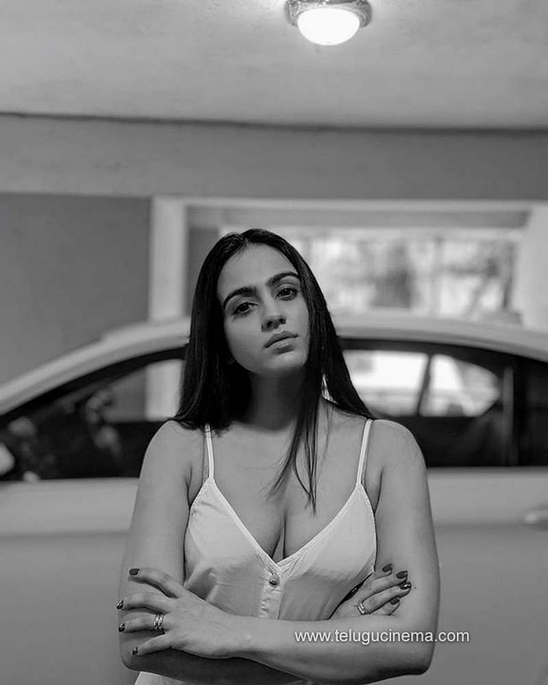 akshapardasany stills260820 006