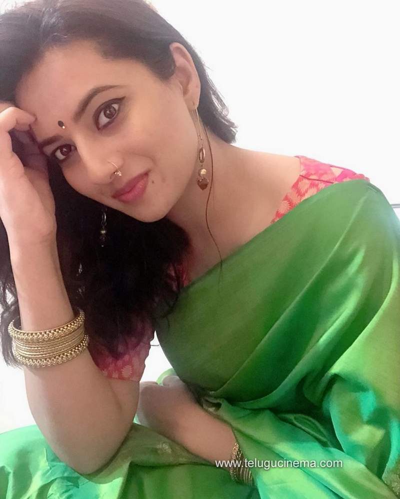 ishachawla stills280820 002