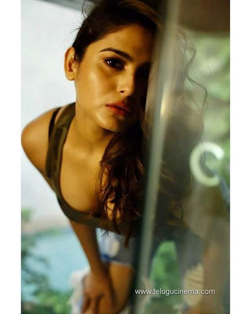 nainaganguly stills250820 001 1