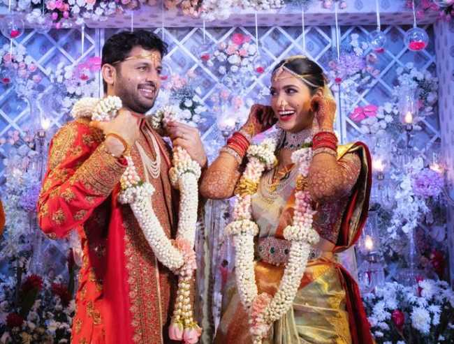 Nithin ties knot with Shalini 2 nithinwedshalini news2