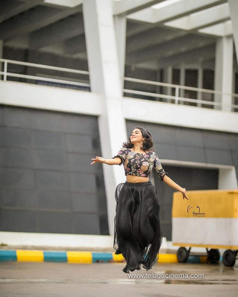 poorna stills280820 004 1