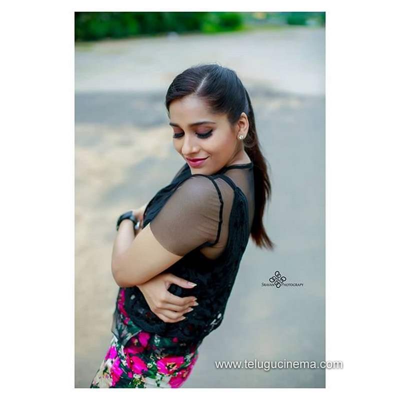 rashmigautam stills260820 001 1