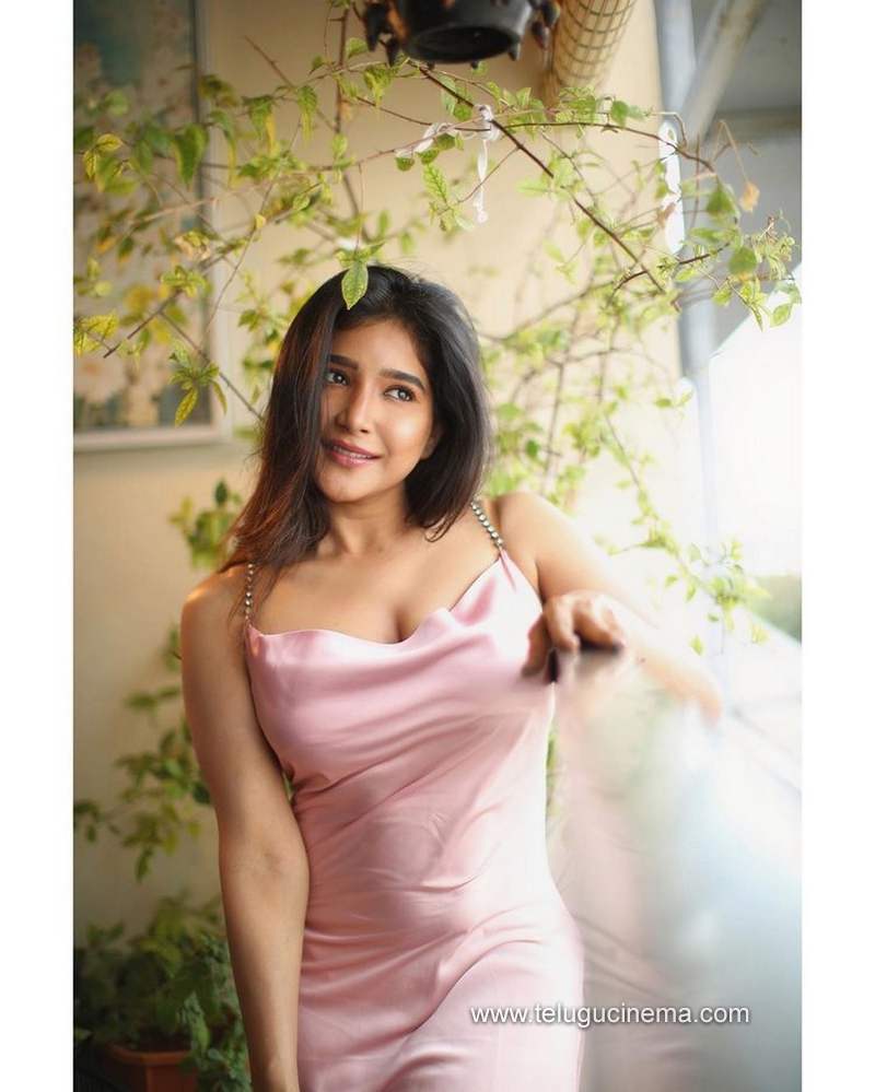 sakshiagarwal stills260820 005