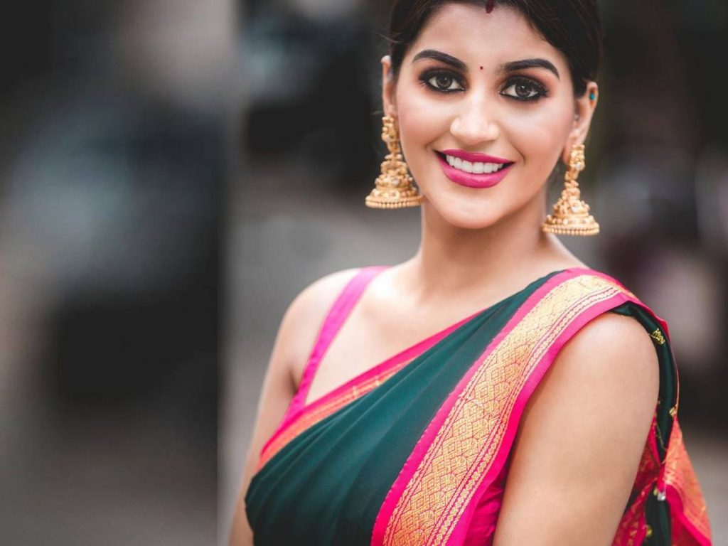'పెళ్లా? నాకు జస్ట్ ట్వంటీ వన్' 1 yashik anand long