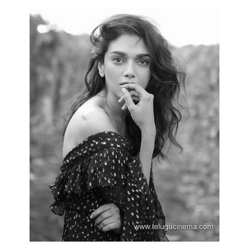aditi stills 041020 001 1