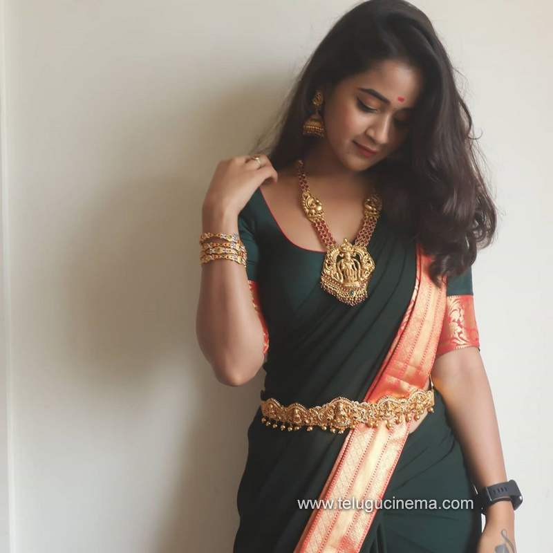 deepthysunaina stills 041120 001