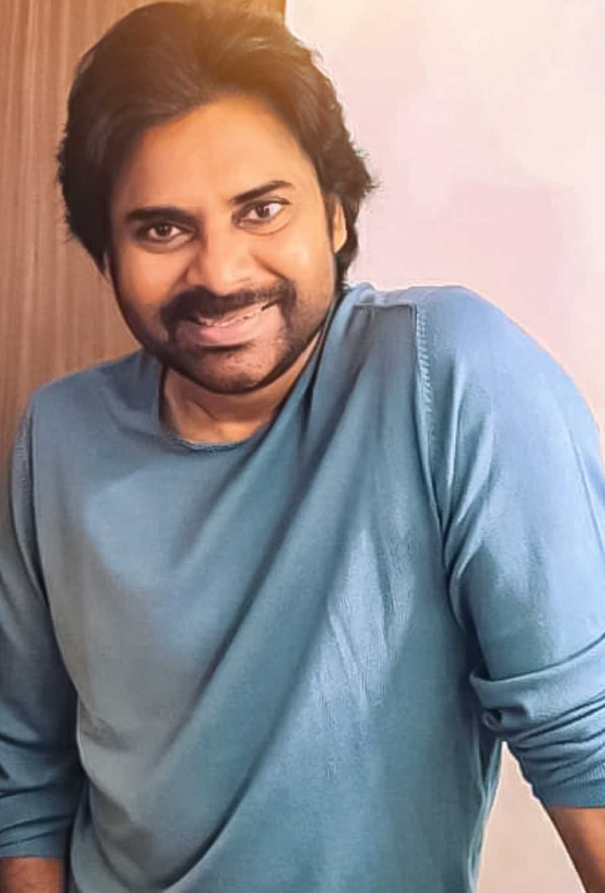 Pawan Kalyan'S Surprising Take On The Multilingual Movement - 642083s